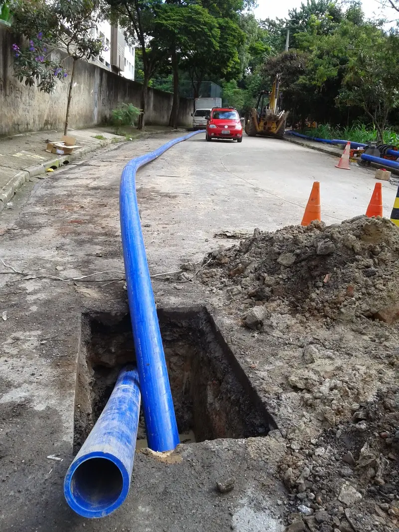 Rede de água em tubo PEAD no bairro Jaçanã, São Paulo SP
